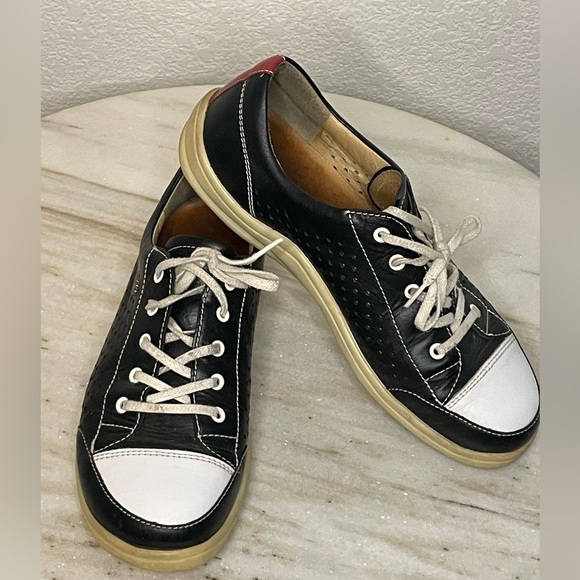 Finn Comfort Other - Finn Comfort sneakers leather sz 41 men’s US 8 or women’s 9.5